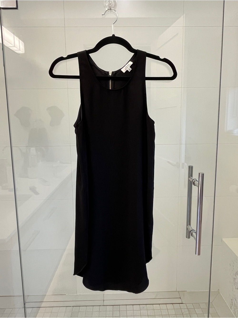 Aritzia Wilfred Black Classic Sleeveless Shift Dress XXS